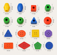 Montessori Fädelspiel Formen & Farben