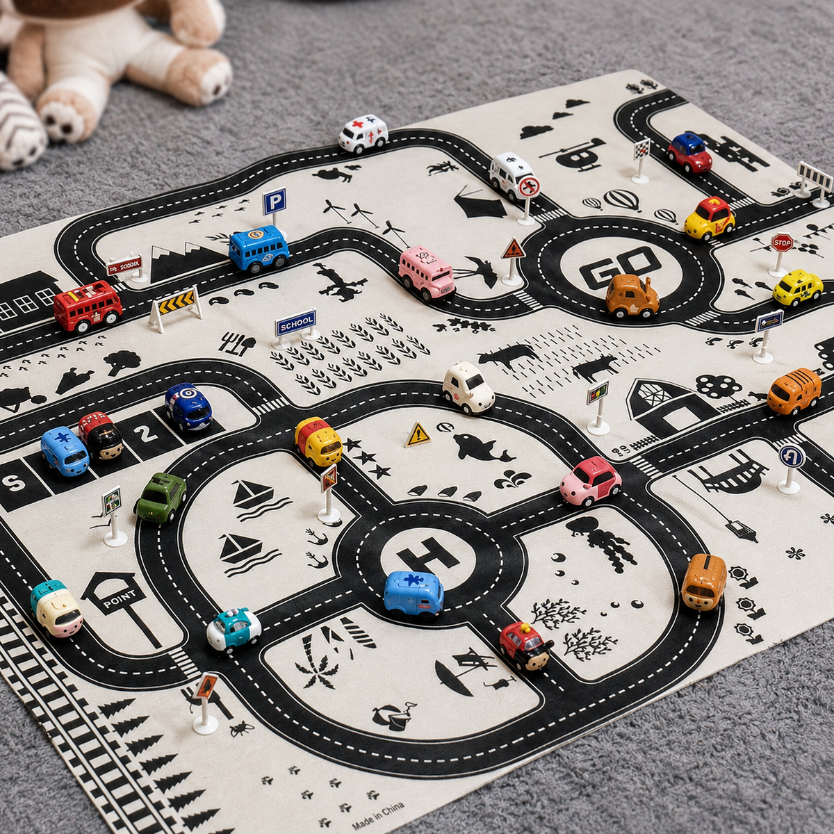 Montessori Verkehrs-Spielmatte mit Autos & Verkehrsschildern